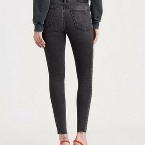 Lucky Brand Bella Skinny Jeans